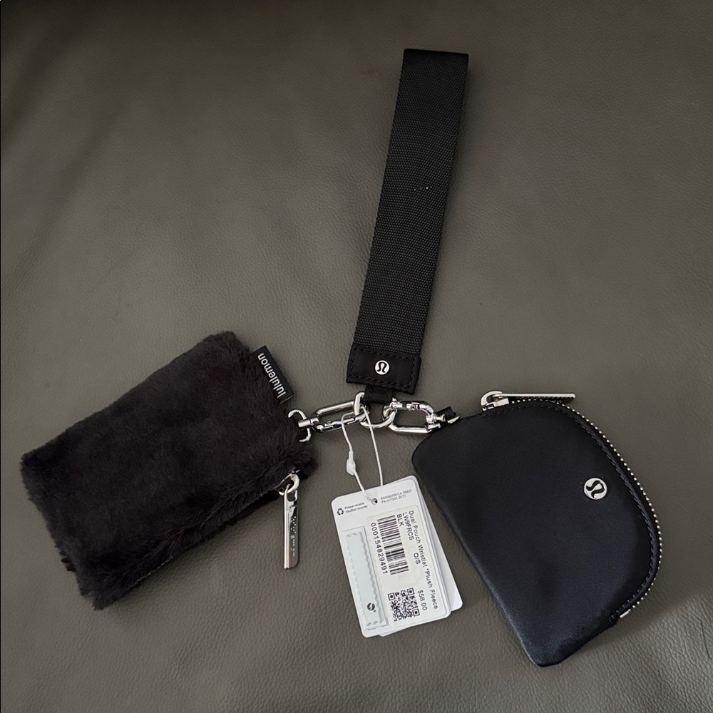 lululemon athletica Dual pouch wristlet fuzzy Black Set - Picture 4 of 5